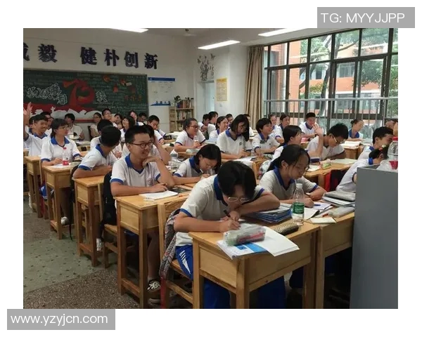 厄德高引领新潮流足球战术解析与未来发展趋势展望